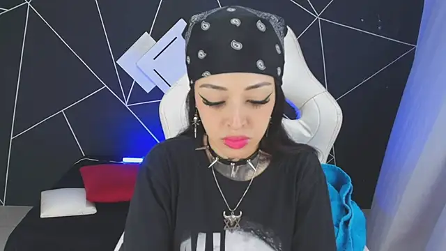 farichell online show from 10/22/25, 07:35