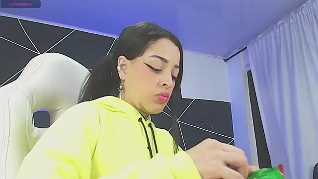 farichell online show from 12/20/25, 10:34