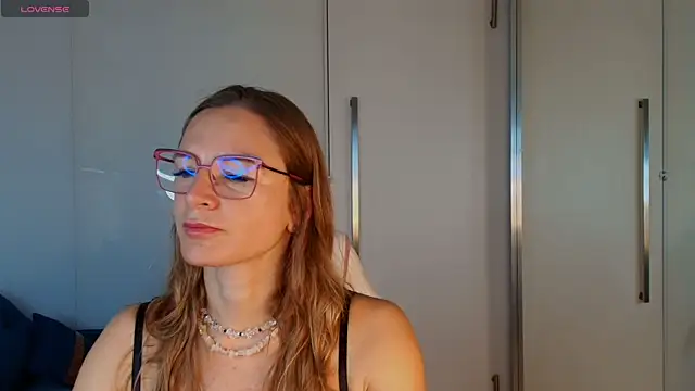 Milf Tea online show from 06/29/26, 10:59