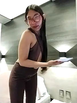 Umaru uwu online show from 04/16/26, 02:23