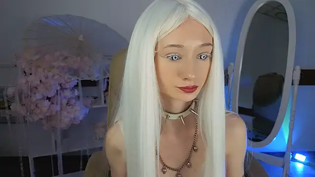 Katia Kim online show from 11/05/25, 06:16