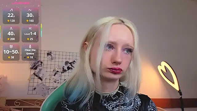 Katia Kim online show from 03/04/26, 06:32