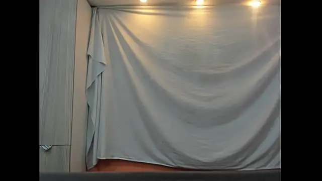 Snapshot of Mhelanny2 chatting on 01/10/26, 04:46 Mhelanny2 online show from 01/10/26, 04:46