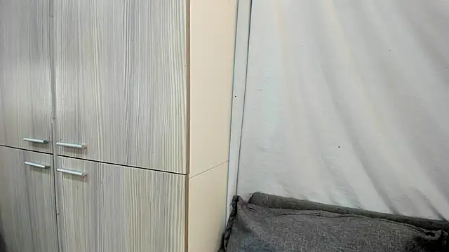 Mhelanny2 online show from 04/05/26, 09:16