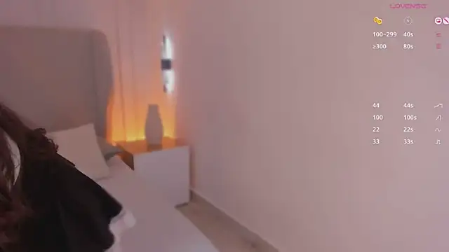 luisah  online show from 11/24/25, 08:09