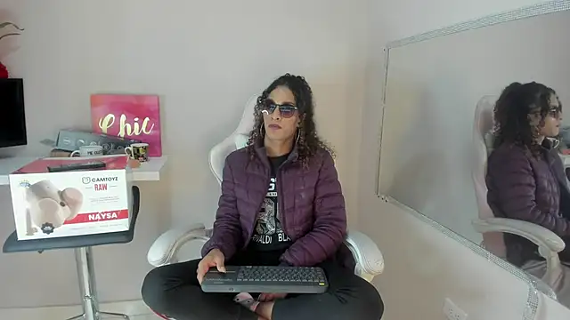 StefanyMiler online show from 03/20/25, 06:30