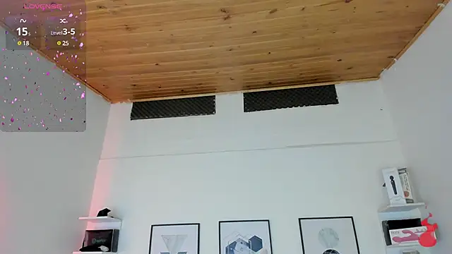 cristal  hot 1 online show from 03/17/25, 07:13