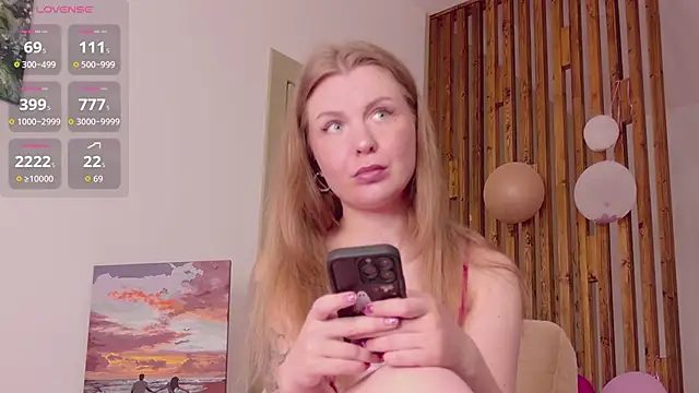 yourlovelyjul online show from 06/15/26, 04:06