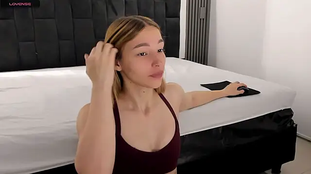 WhiteSun 01 online show from 11/17/25, 12:20