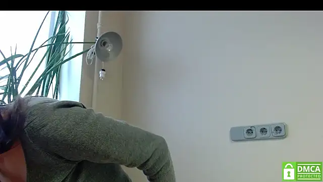 Sophi Cute online show from 10/22/25, 01:32