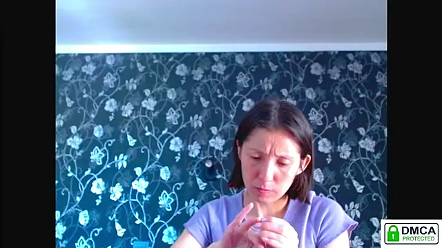Snapshot of Sophi_Cute chatting on 05/30/26, 07:25 Sophi Cute online show from 05/30/26, 07:25