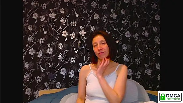 Snapshot of Sophi_Cute chatting on 05/18/26, 11:59 Sophi Cute online show from 05/18/26, 11:59