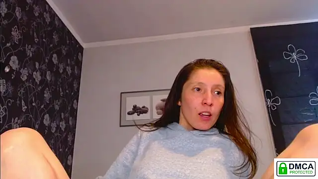 Sophi Cute online show from 03/25/26, 01:43