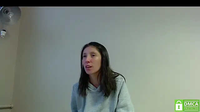 Sophi Cute online show from 10/17/25, 03:03