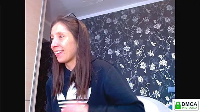 Sophi Cute online show from 04/07/26, 12:18