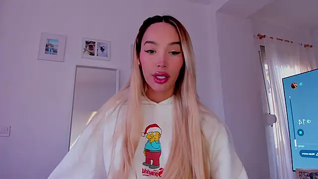  viioletweekend  online show from 01/08/26, 04:35