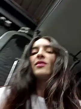 Snapshot of Sam_Sara chatting on 01/16/26, 05:06 Sam Sara online show from 01/16/26, 05:06