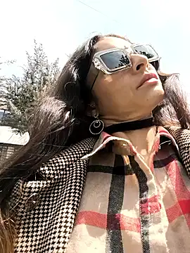 Snapshot of Sam_Sara chatting on 02/04/26, 05:30 Sam Sara online show from 02/04/26, 05:30