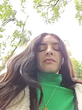 Snapshot of Sam_Sara chatting on 02/02/26, 05:56 Sam Sara online show from 02/02/26, 05:56