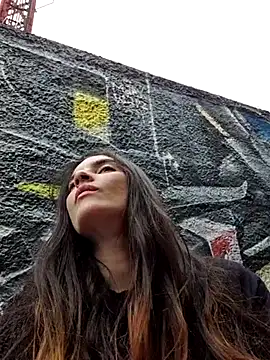 Snapshot of Sam_Sara chatting on 01/12/26, 05:20 Sam Sara online show from 01/12/26, 05:20