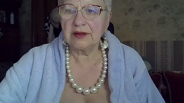 Snapshot of SweetCherry27 chatting on 06/02/26, 05:02 SweetCherry27 online show from 06/02/26, 05:02