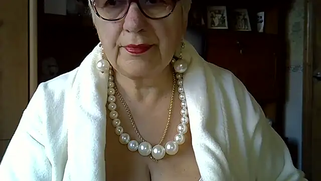 SweetCherry27 online show from 10/29/25, 05:28