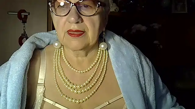 SweetCherry27 online show from 10/04/25, 03:41