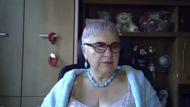 SweetCherry27 online show from 09/29/25, 04:30