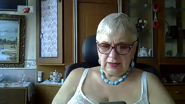 SweetCherry27 online show from 09/11/25, 07:08