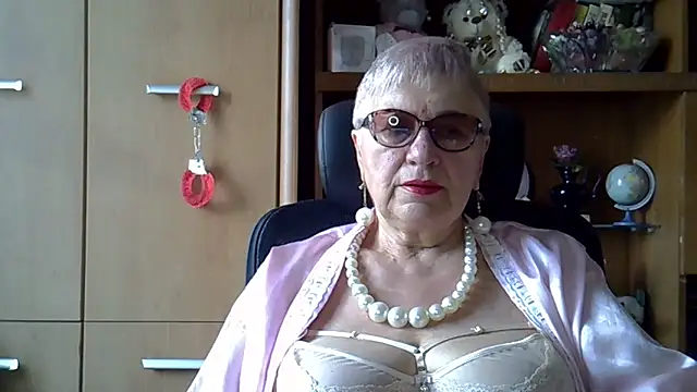 SweetCherry27 online show from 09/25/25, 05:24
