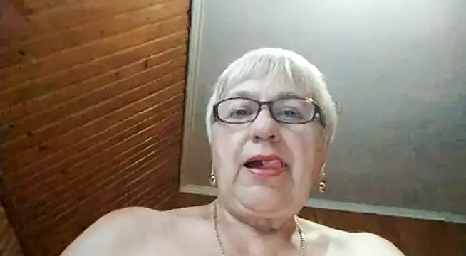 Snapshot of SweetCherry27 chatting on 06/30/26, 05:24 SweetCherry27 online show from 06/30/26, 05:24