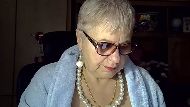 SweetCherry27 online show from 10/09/25, 04:13