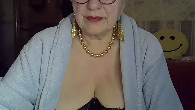 Snapshot of SweetCherry27 chatting on 04/18/26, 04:09 SweetCherry27 online show from 04/18/26, 04:09