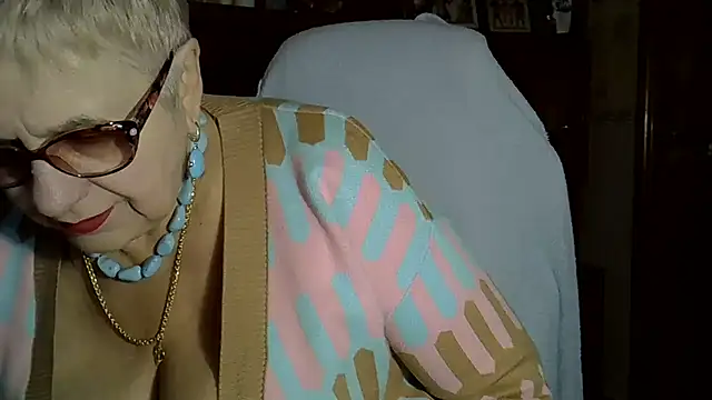 SweetCherry27 online show from 10/18/25, 04:03
