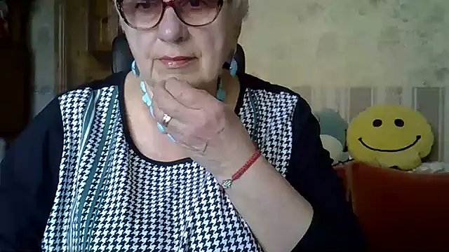 SweetCherry27 online show from 04/15/26, 08:09