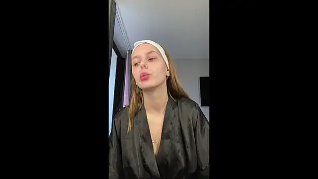 SofyBruno online show from 01/07/26, 07:13