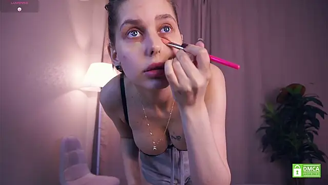 Snapshot of SofyBruno chatting on 10/13/25, 06:26 SofyBruno online show from 10/13/25, 06:26