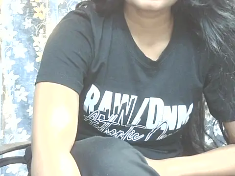 Supriya201 online show from 01/14/26, 01:37