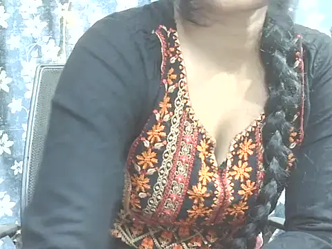 Supriya201 online show from 06/03/26, 02:33