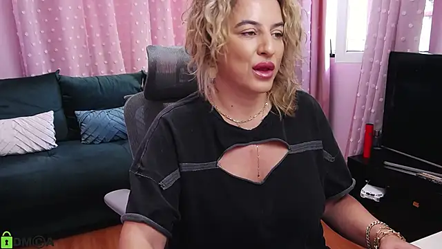 CarrieLoveX online show from 09/22/25, 05:24