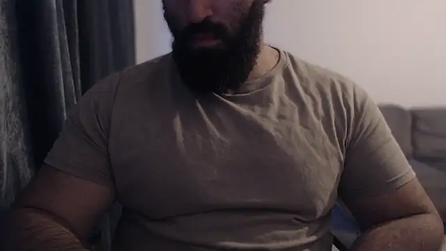 hugemachohandsome online show from 11/08/25, 06:39