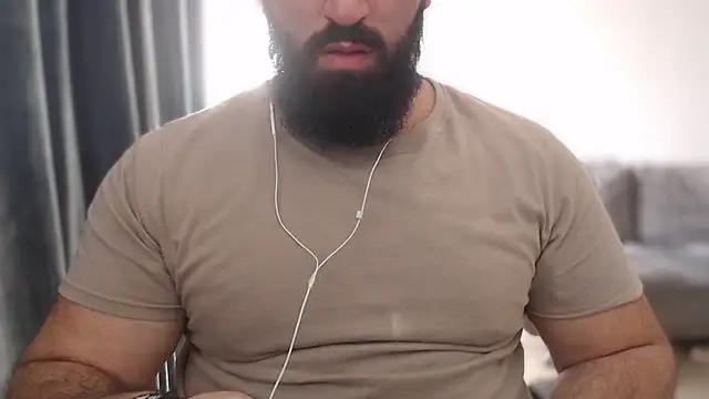 hugemachohandsome online show from 11/12/25, 12:31