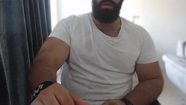 hugemachohandsome online show from 09/20/25, 07:02