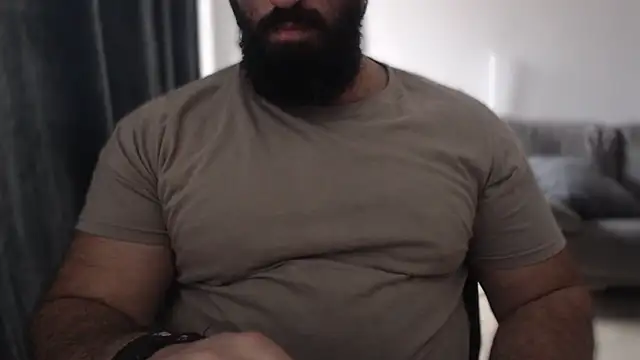 hugemachohandsome online show from 11/07/25, 01:48