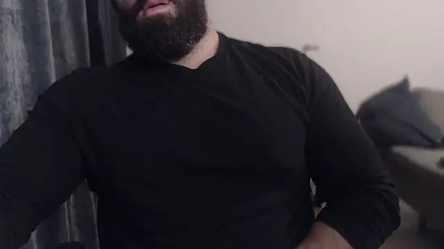 hugemachohandsome online show from 09/18/25, 09:51