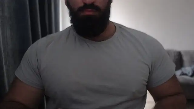 hugemachohandsome online show from 10/14/25, 08:04