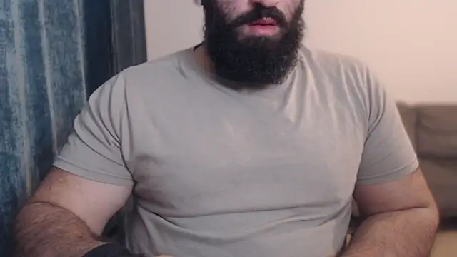 hugemachohandsome online show from 11/08/25, 10:46