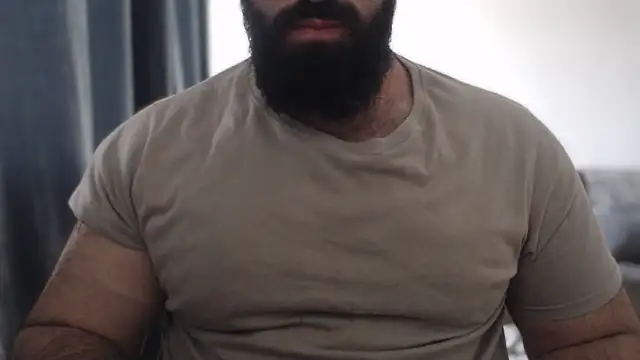 hugemachohandsome online show from 11/13/25, 09:24