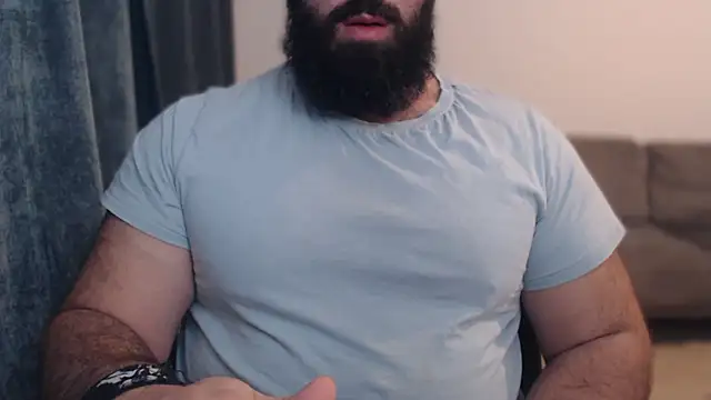 hugemachohandsome online show from 11/21/25, 10:31