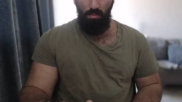 hugemachohandsome online show from 11/03/25, 07:57